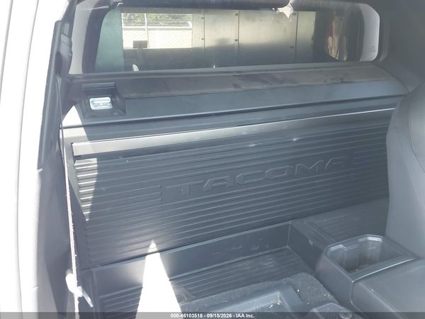 2024 TOYOTA TACOMA SR — I8