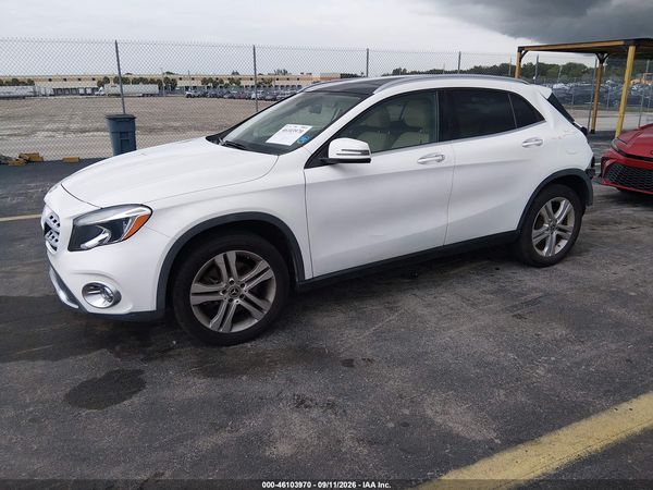 2018 MERCEDES-BENZ GLA 250 — I2