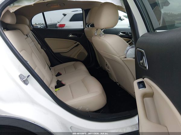 2018 MERCEDES-BENZ GLA 250 GLA250 — I8
