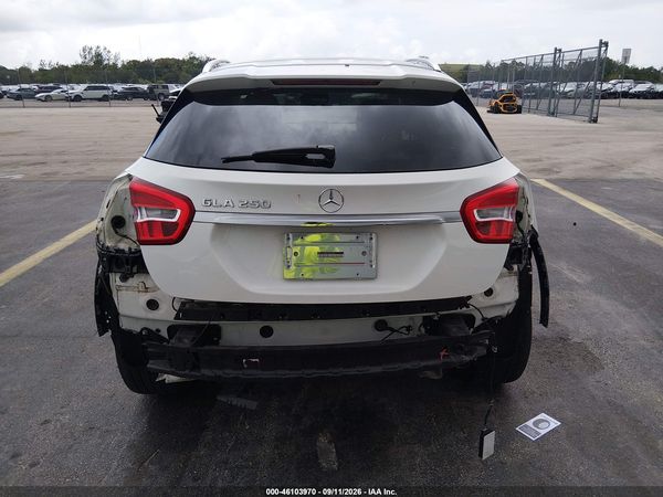 2018 MERCEDES-BENZ GLA 250 GLA250 — I119