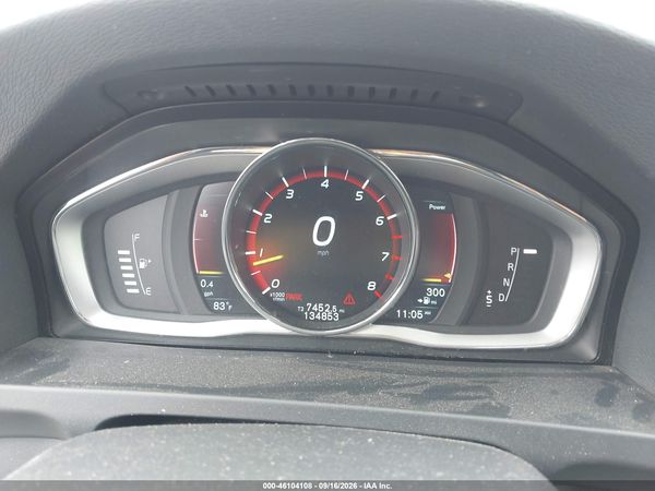 2016 VOLVO V60 CROSS COUNTRY T5 — I7