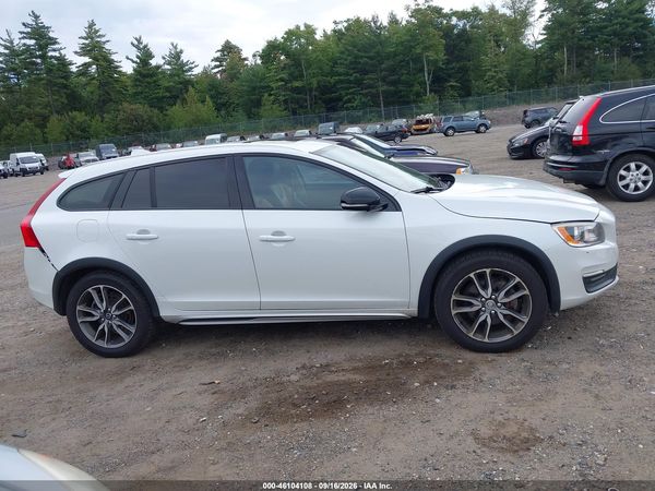 2016 VOLVO V60 CROSS COUNTRY T5 — I116