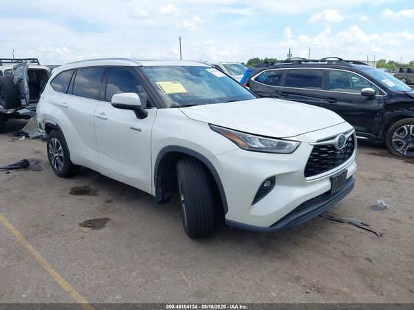 2020 TOYOTA HIGHLANDER HYBRID XLE — I1