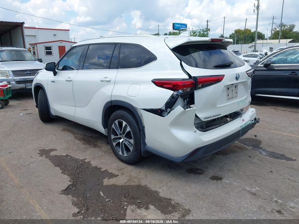 2020 TOYOTA HIGHLANDER HYBRID XLE — I3