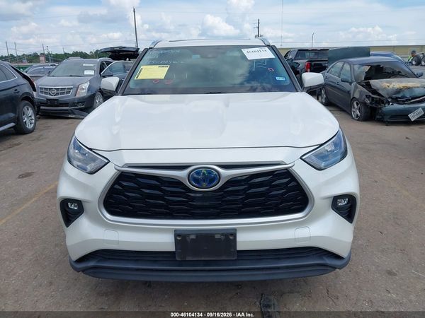 2020 TOYOTA HIGHLANDER HYBRID XLE — I115