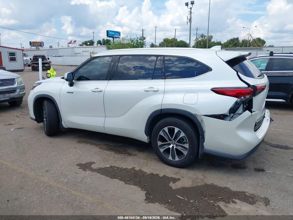 2020 TOYOTA HIGHLANDER HYBRID XLE — I117