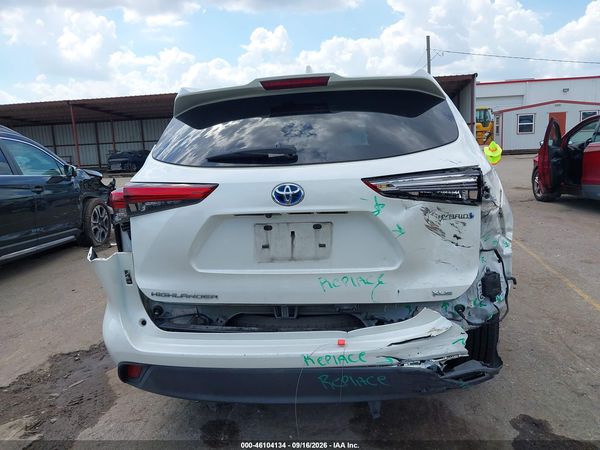 2020 TOYOTA HIGHLANDER HYBRID XLE — I119