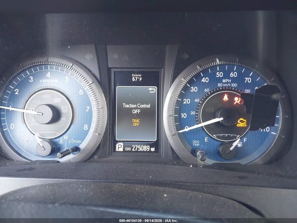 2017 TOYOTA SIENNA XLE 8 PASSENGER — I7