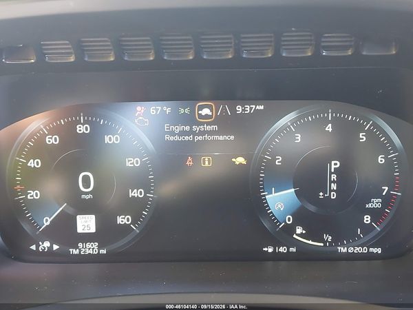 2018 VOLVO XC90 T6 MOMENTUM — I7