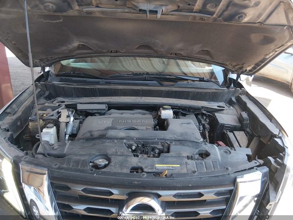 2018 NISSAN PATHFINDER SV — I10