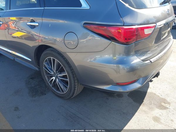 2017 INFINITI QX60 — I152
