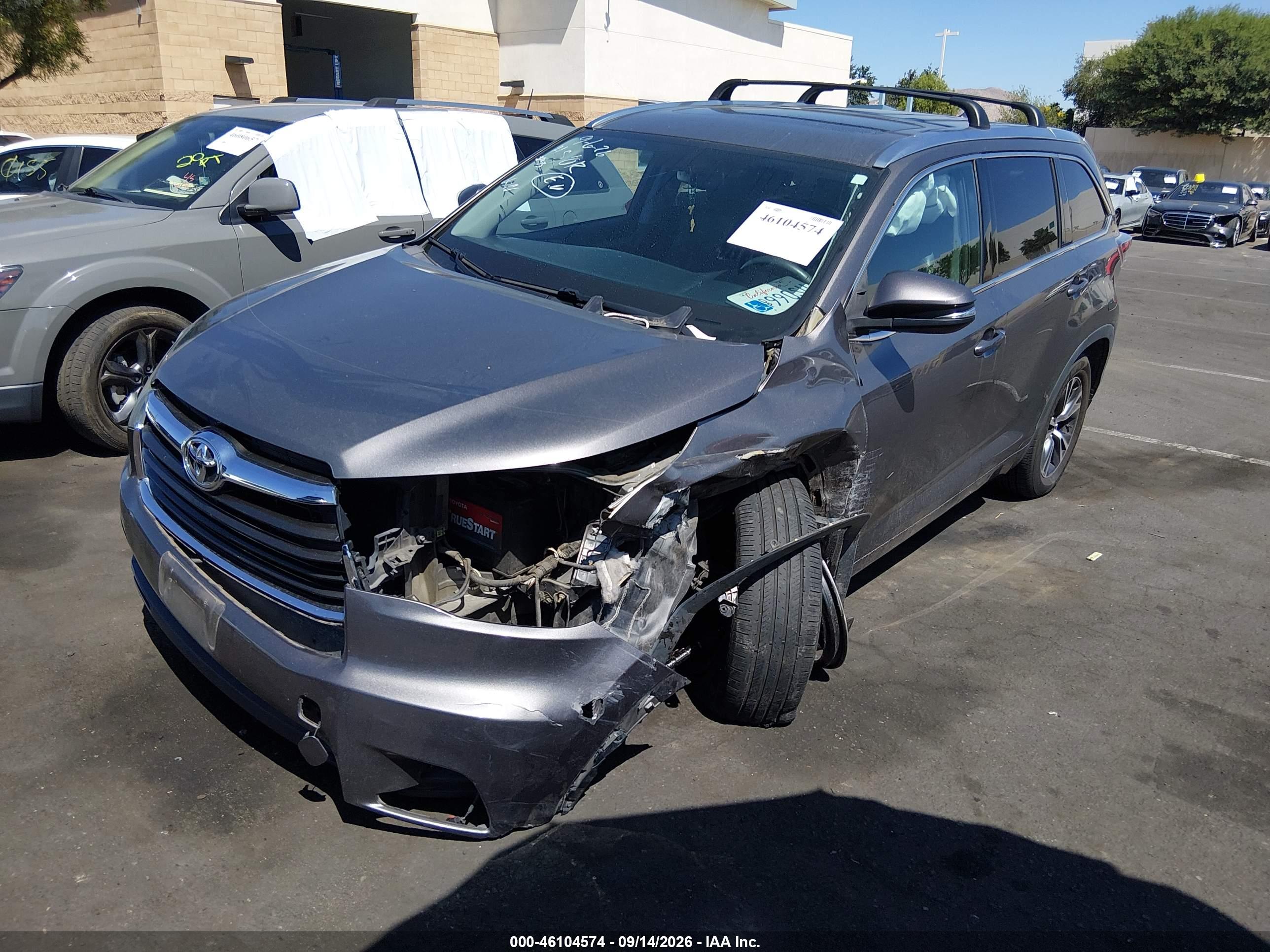 2016 TOYOTA HIGHLANDER XLE V6 — I2
