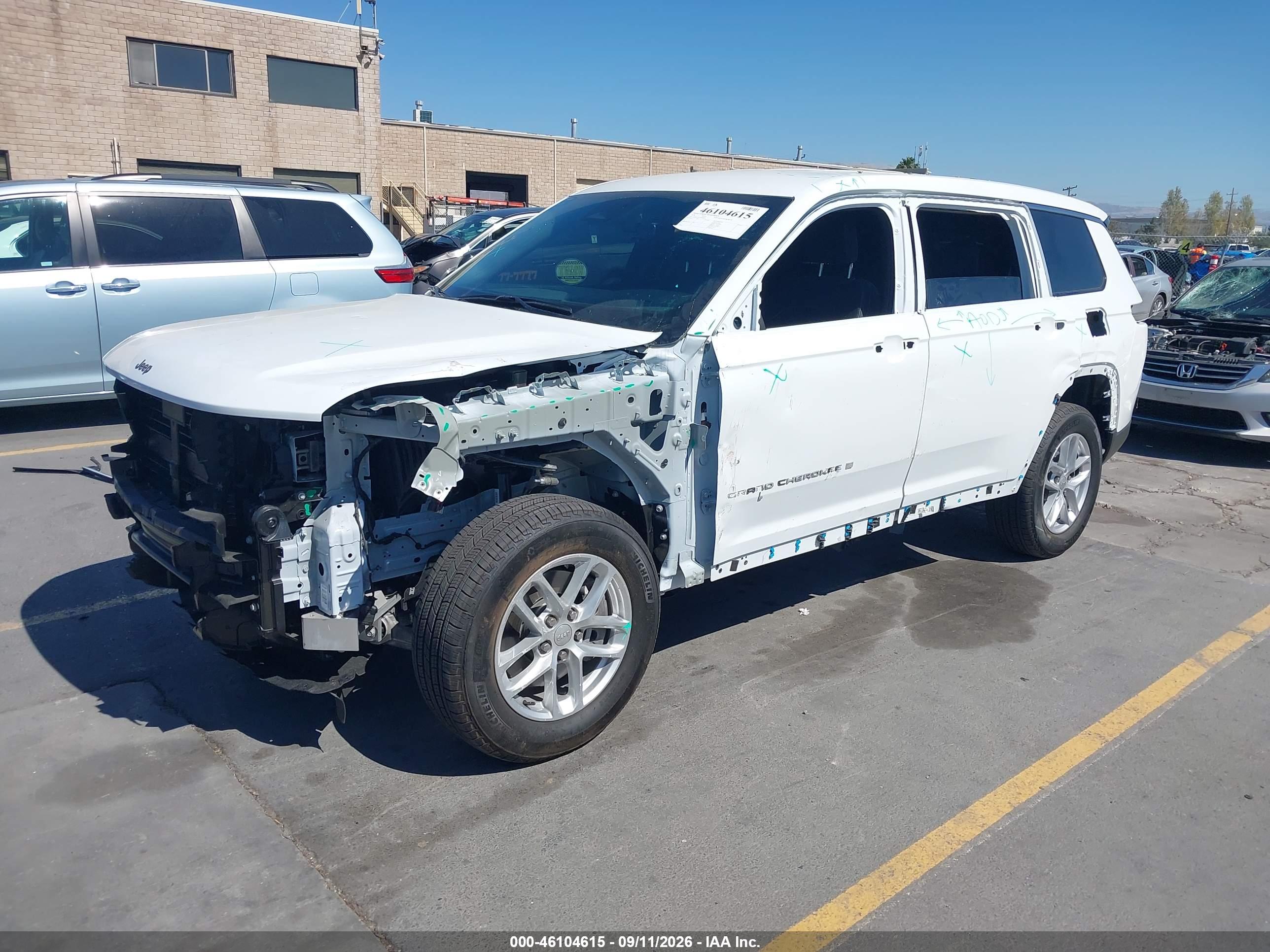 2026 JEEP GRAND CHEROKEE L LAREDO 4X2 — I2