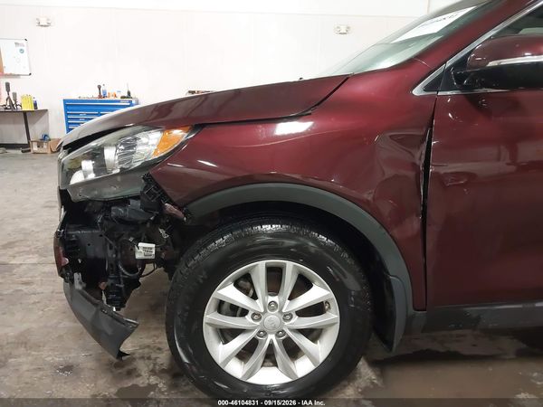 2017 KIA SORENTO 2.4L LX — I6
