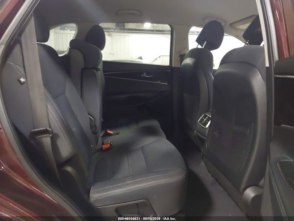 2017 KIA SORENTO 2.4L LX — I8