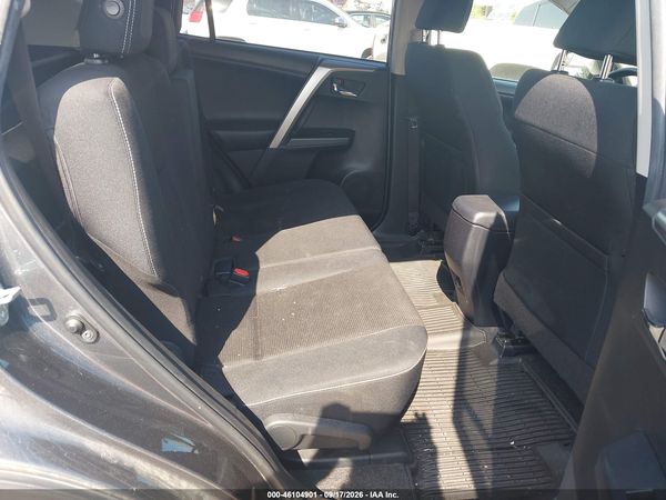 2016 TOYOTA RAV4 XLE — I8