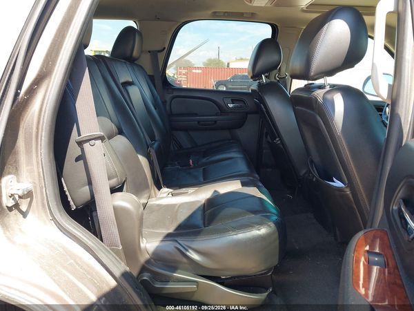 2012 CHEVROLET TAHOE LT — I8