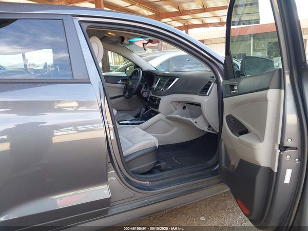 2017 HYUNDAI TUCSON SE — I5