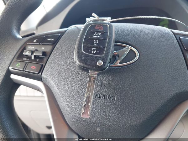 2017 HYUNDAI TUCSON SE — I11