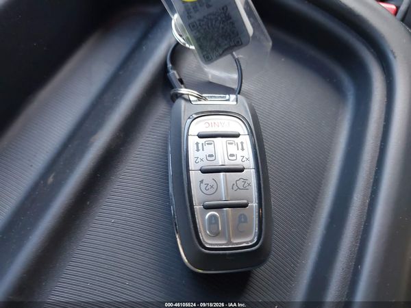 2027 CHRYSLER PACIFICA Select — I11
