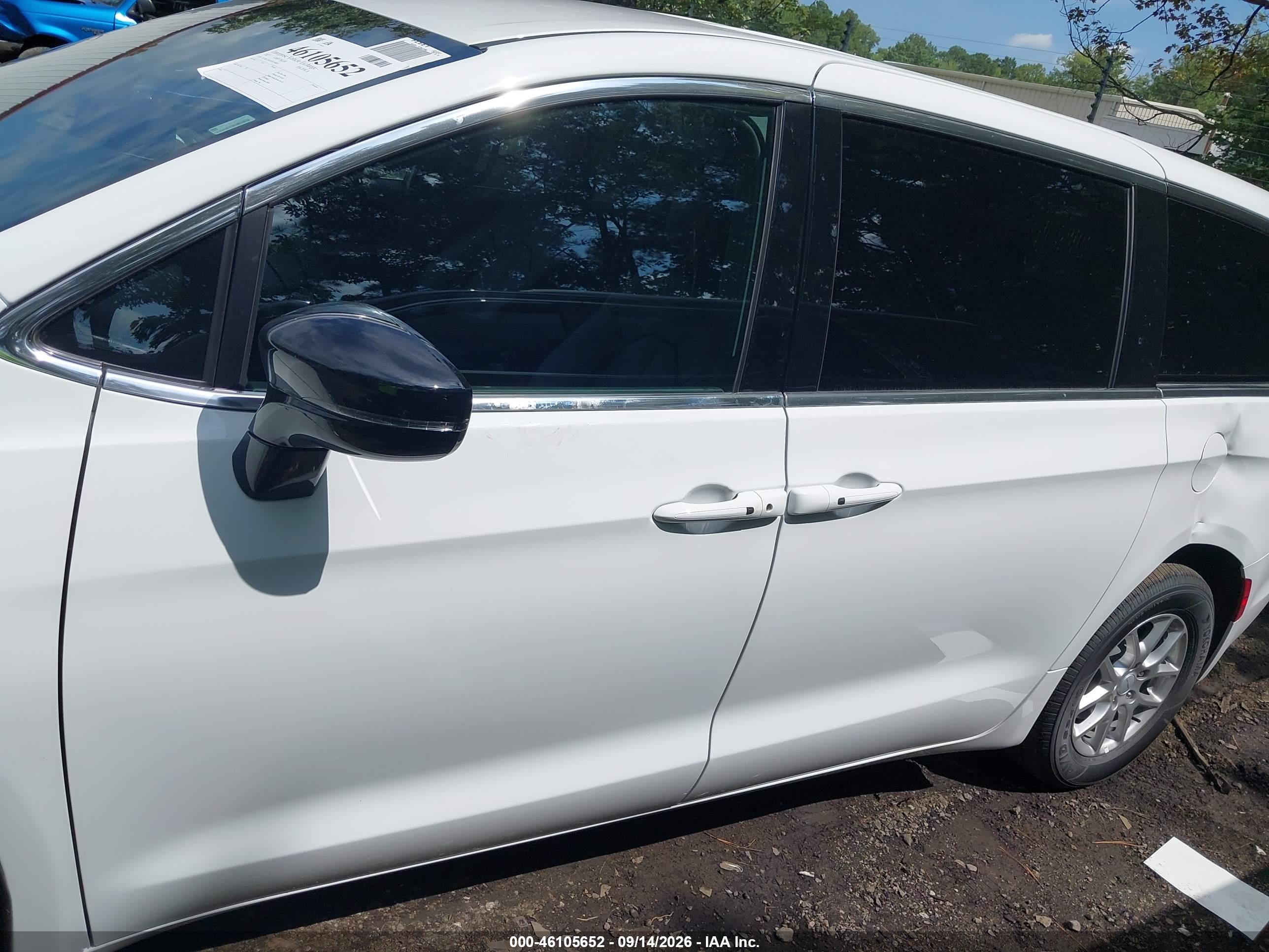 2027 CHRYSLER PACIFICA Select