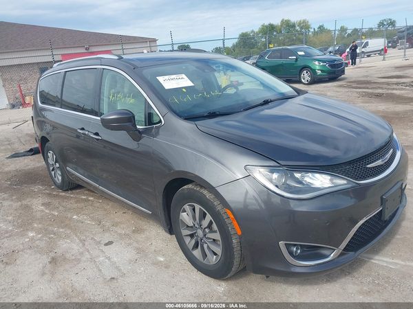 2020 CHRYSLER PACIFICA TOURING L PLUS — I1