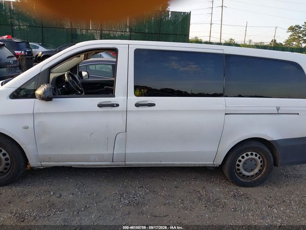 2017 MERCEDES-BENZ METRIS — I117