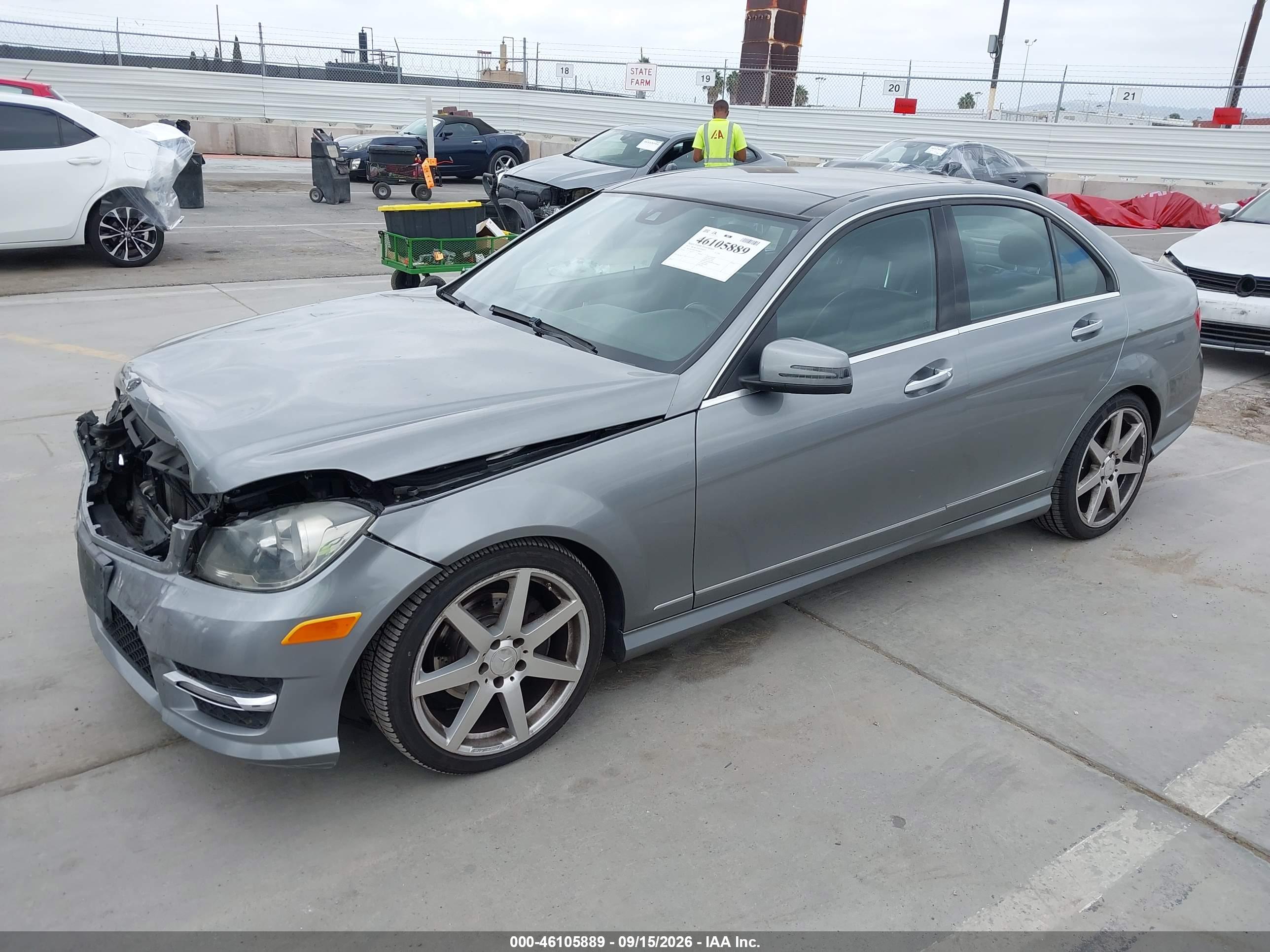 2013 MERCEDES-BENZ C 250 SPORT — I2