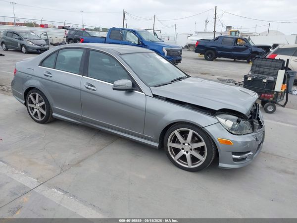2013 MERCEDES-BENZ C 250 SPORT — I1