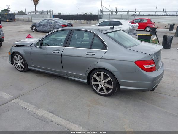 2013 MERCEDES-BENZ C 250 SPORT — I3