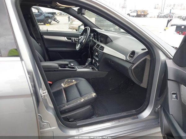 2013 MERCEDES-BENZ C 250 SPORT — I5