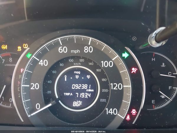 2014 HONDA CR-V LX — I118