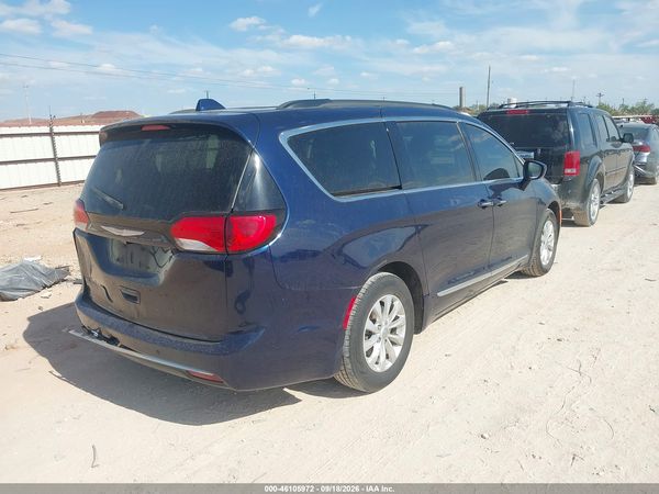 2017 CHRYSLER PACIFICA — I4
