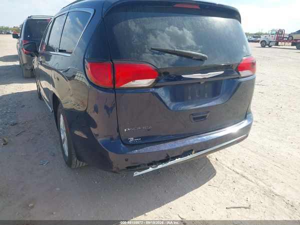 2017 CHRYSLER PACIFICA TOURING-L — I6