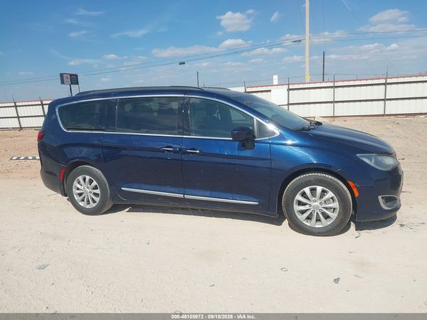 2017 CHRYSLER PACIFICA TOURING-L — I116