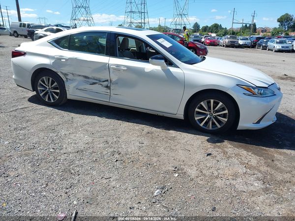 2019 LEXUS ES 350 — I1