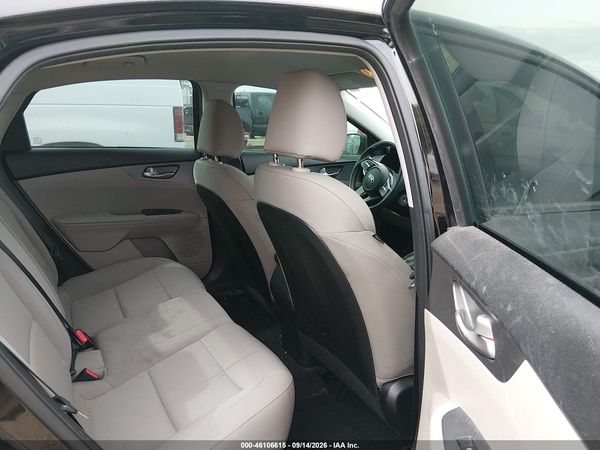 2020 KIA FORTE LXS — I8