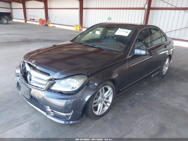 2013 MERCEDES-BENZ C 250 — I2