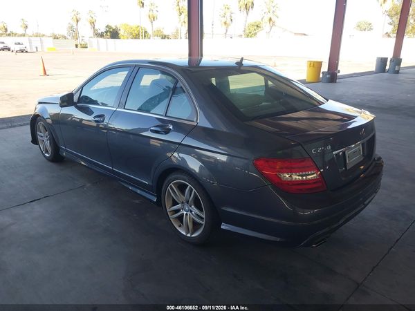 2013 MERCEDES-BENZ C 250 SPORT — I3