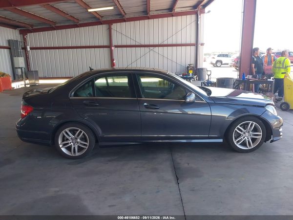2013 MERCEDES-BENZ C 250 SPORT — I116