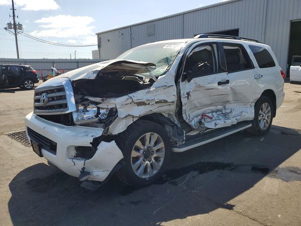 2014 TOYOTA SEQUOIA