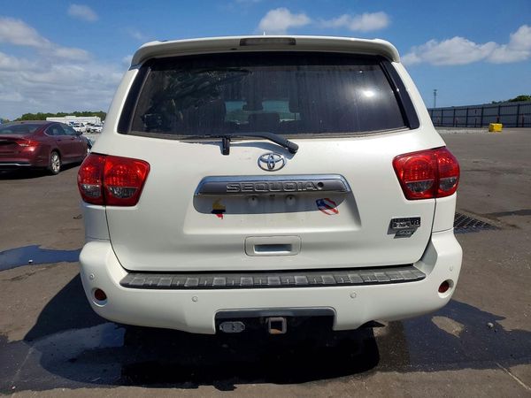 2014 TOYOTA SEQUOIA Platinum Grade