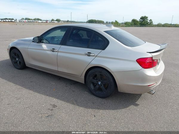 2015 BMW 320I — I3