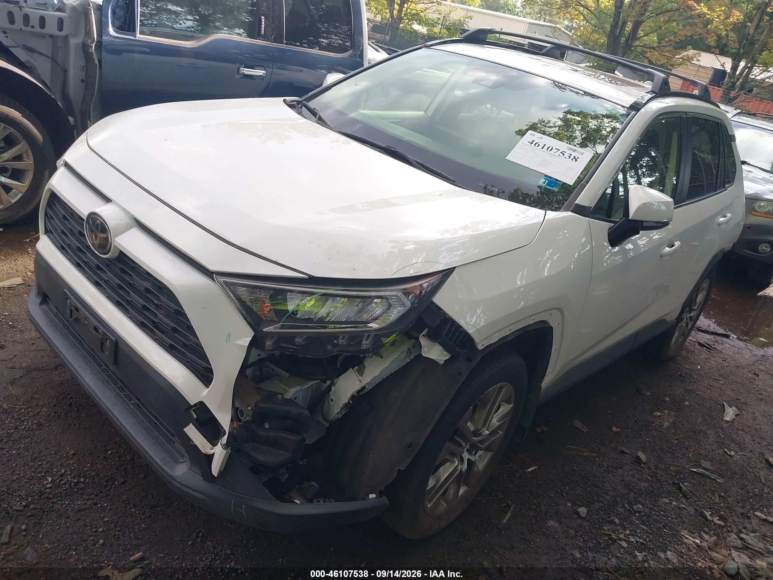 2019 TOYOTA RAV4 XLE PREMIUM — I2