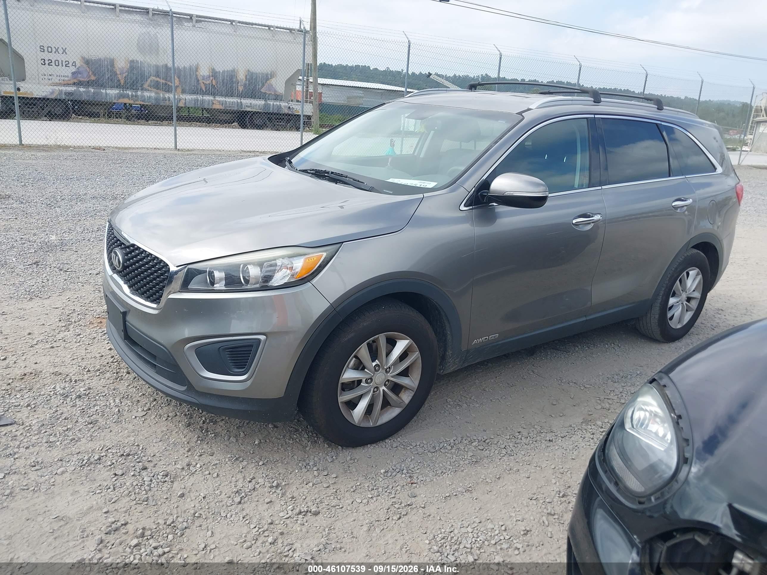 2016 KIA SORENTO 3.3L LX — I2