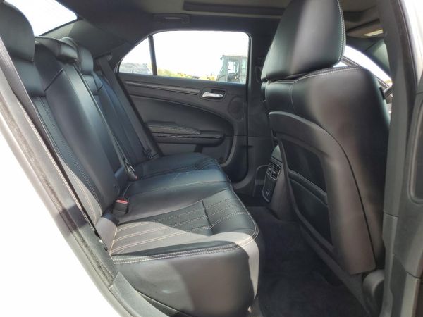2015 CHRYSLER 300