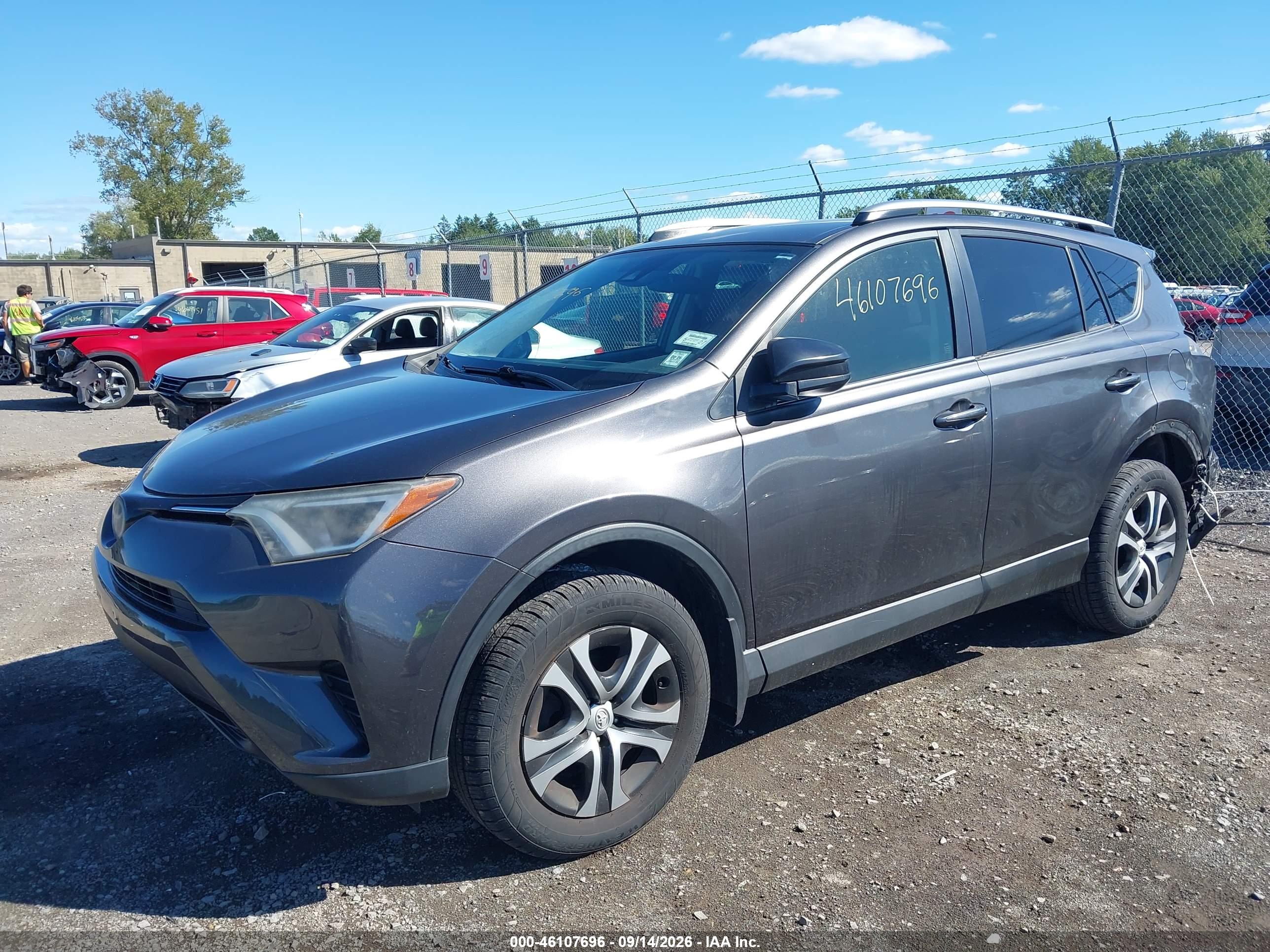 2017 TOYOTA RAV4 LE — I2