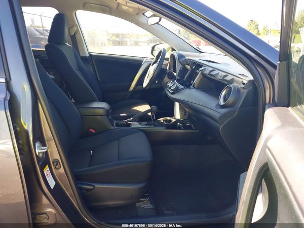 2017 TOYOTA RAV4 LE — I5
