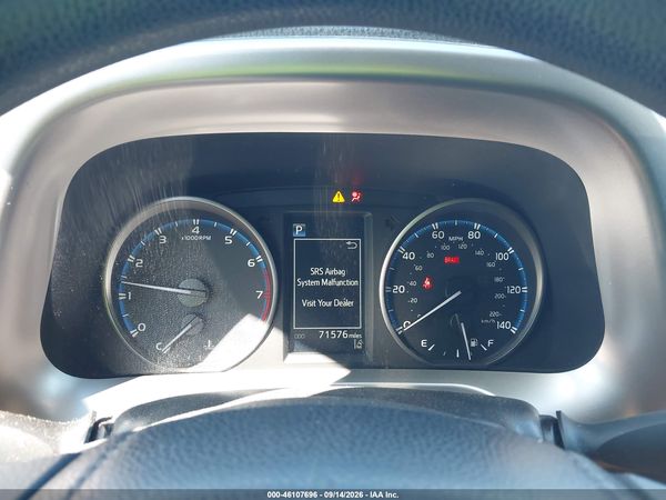 2017 TOYOTA RAV4 LE — I7