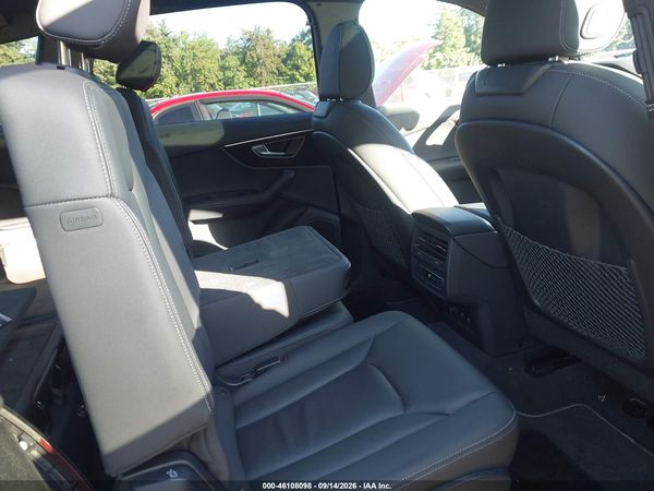2025 AUDI Q7 — I8
